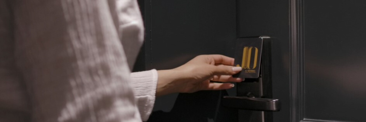 Hotel RFID Key Cards / RFID Wristbands for Hotels / Sustainable RFID Solutions